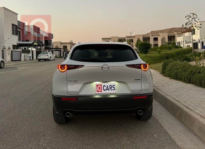 مازدا CX-30